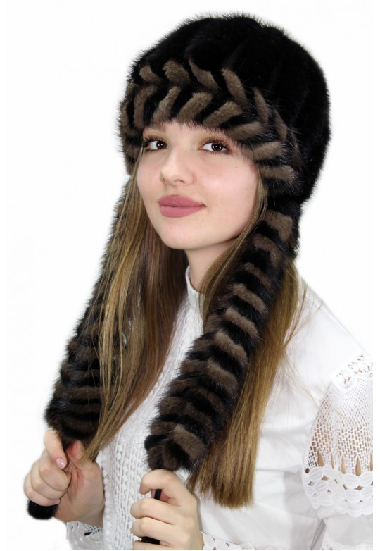 Вязаная норка с ушами "Лиола"